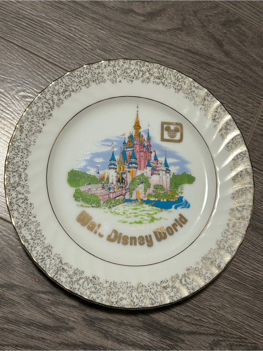 Disney Castle Collector Plate - White with Gold Trim